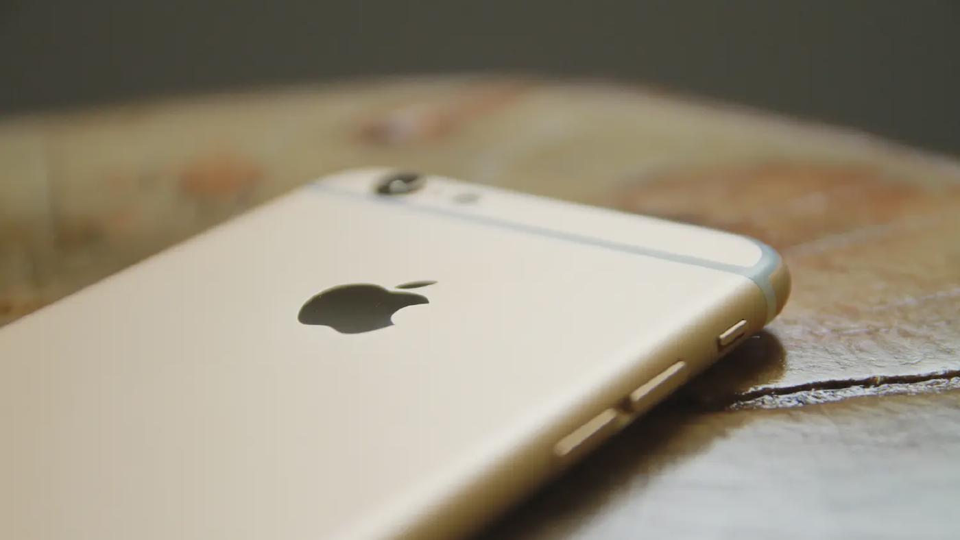 iPhone 6s の次の相棒を探す